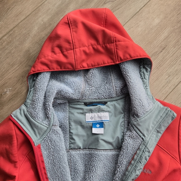 Vibrant Coral Red Orange Full Zip Omniwind block Lg jacket w/hood & Md Gloves - Picture 10 of 17